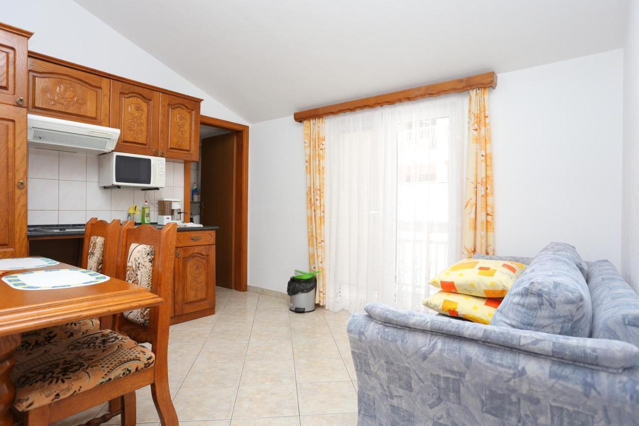 Apartments With A Parking Space Stanici, Omis - 2818 Tice Buitenkant foto