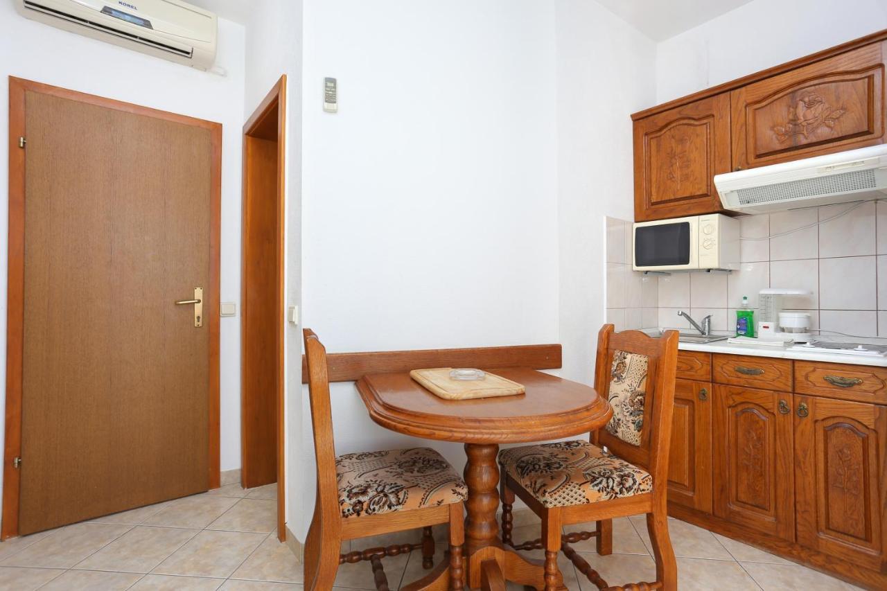 Apartments With A Parking Space Stanici, Omis - 2818 Tice Buitenkant foto